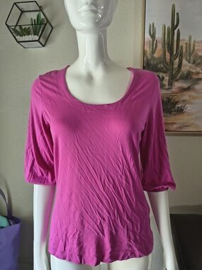Women's Scoop Neck Short Sleeve Tee - Magenta